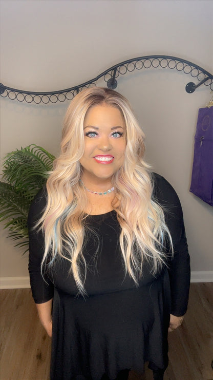 JENNY APRICOT WITH GLAMLIGHTS NWOT HS SWISS LUXE WIG NW3