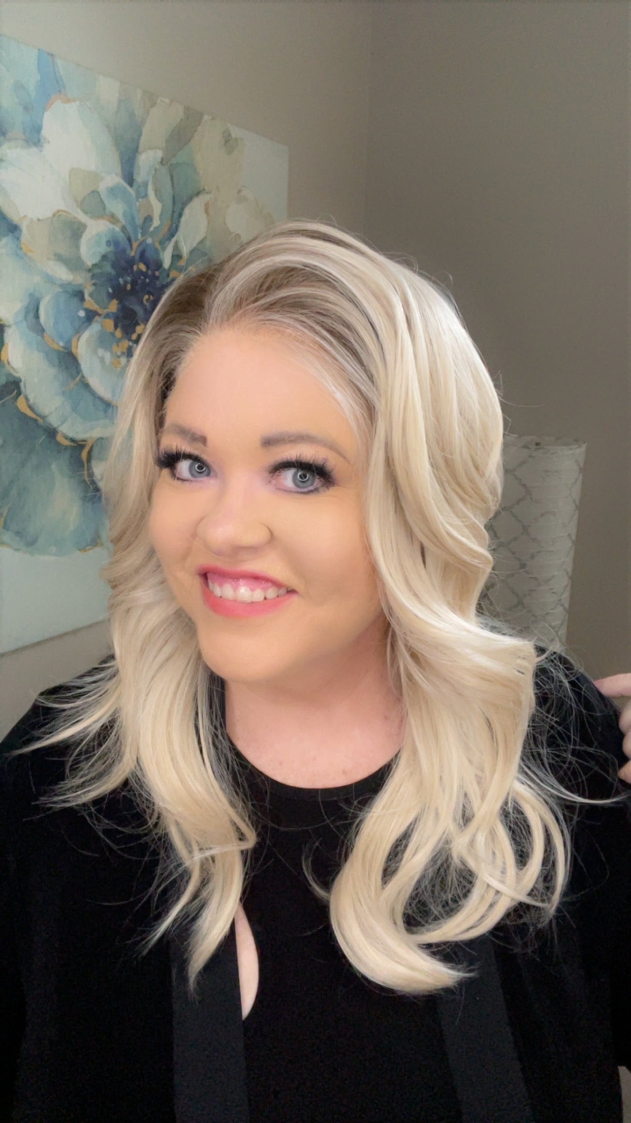 MARIPOSA VANILLA LARGE HS NWT BETTER THAN BASIC WIG by CSC TN1-AC1