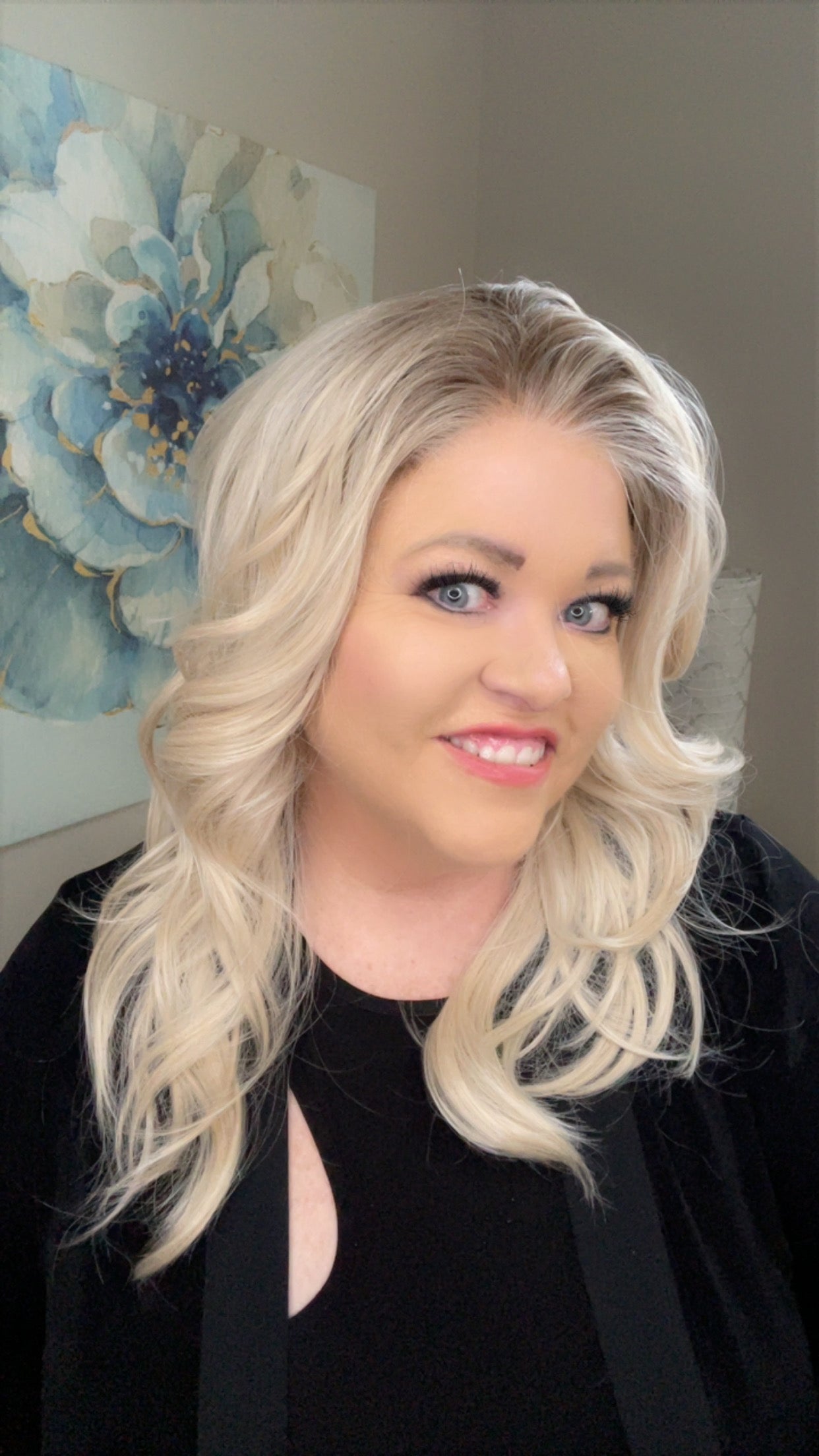 MARIPOSA VANILLA LARGE HS NWT BETTER THAN BASIC WIG by CSC TN1-AC1