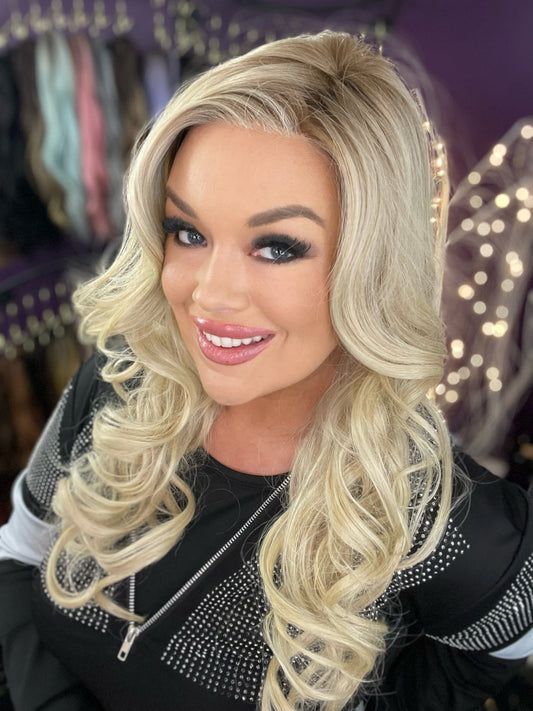 Daphne Champagne Blonde HS Standard Luxury Wig LW3-AC1