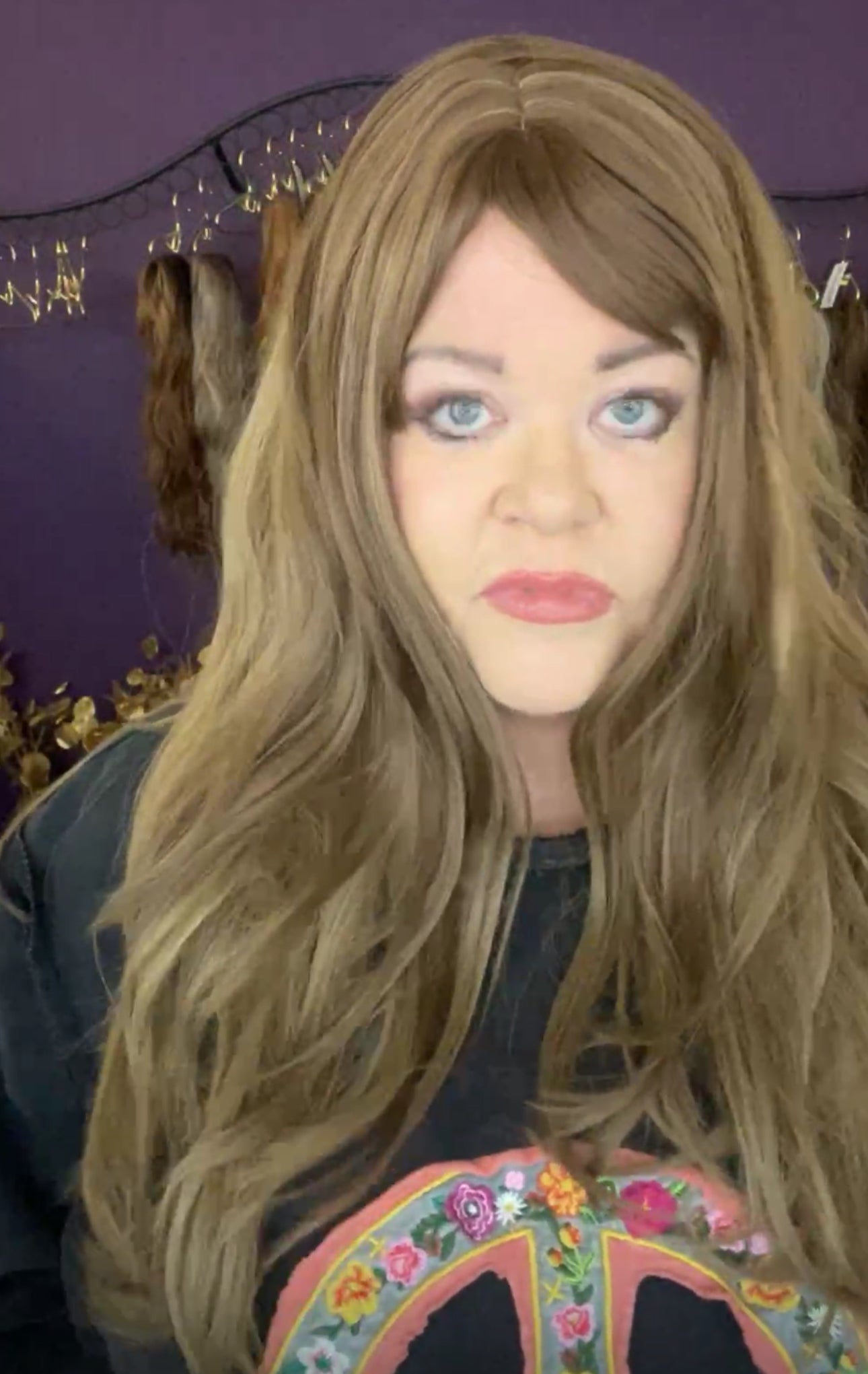 Ash Brown Wavy with bangs 24" NWOT Basic Wig LW3 HA1