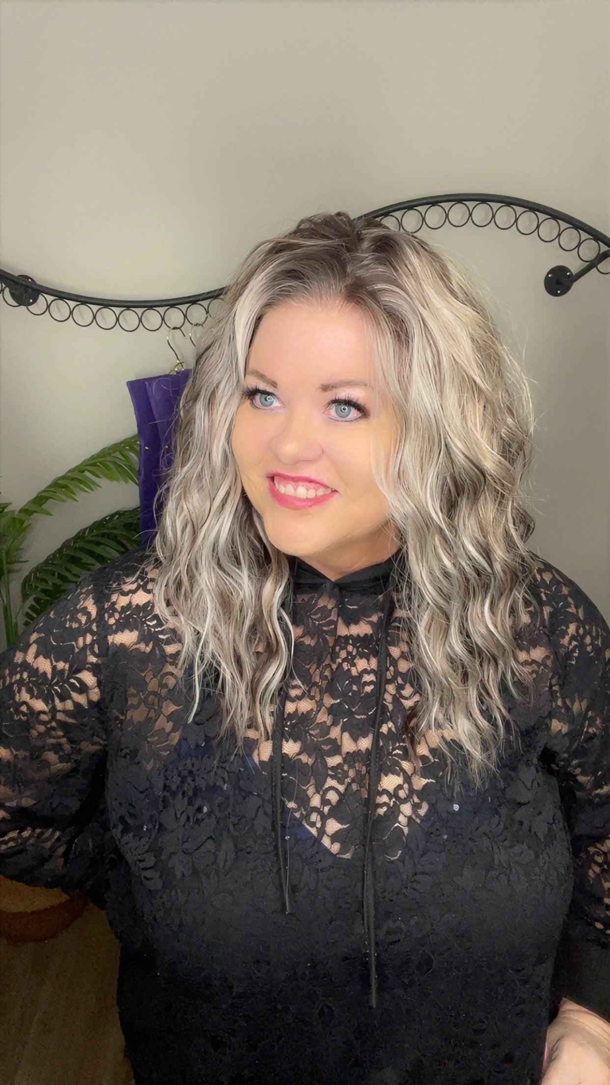 ARIA FROSTED LATTE HS Swiss Luxe WIG LW3 AC1