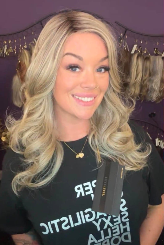 TAYLOR SHAKEN OATMILK BLONDE HS HT NWT Luxury Wig BY BELLE TRESS LW3 CV1