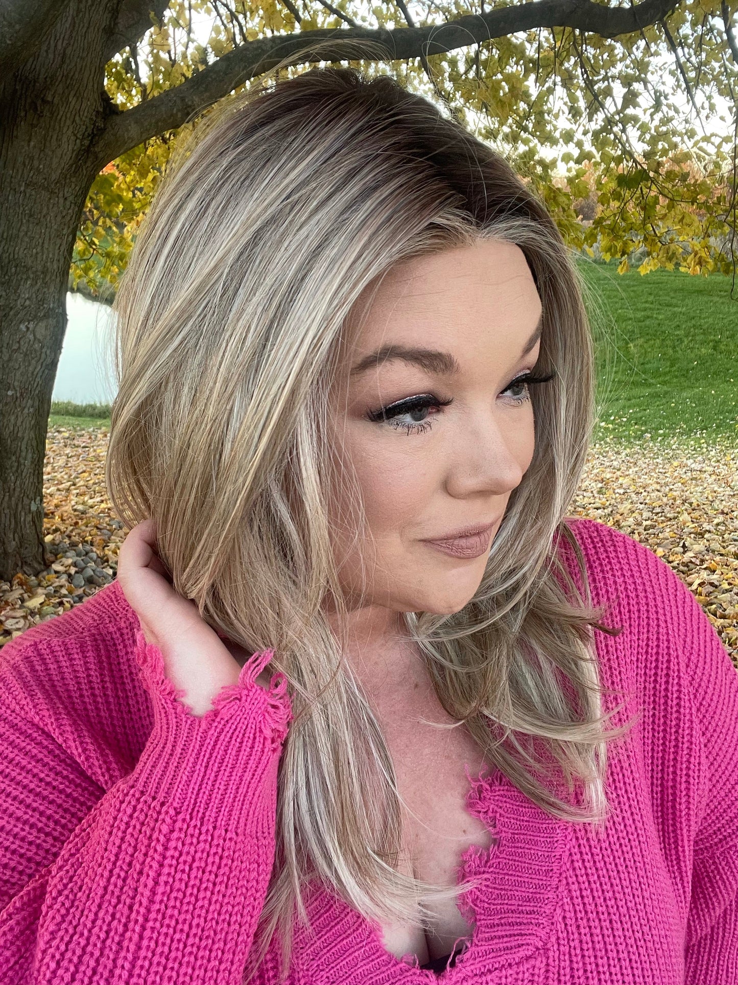 MARIAH SMOKING HOT BLONDE HS STANDARD LUXURY WIG LW3-AC1 	.
