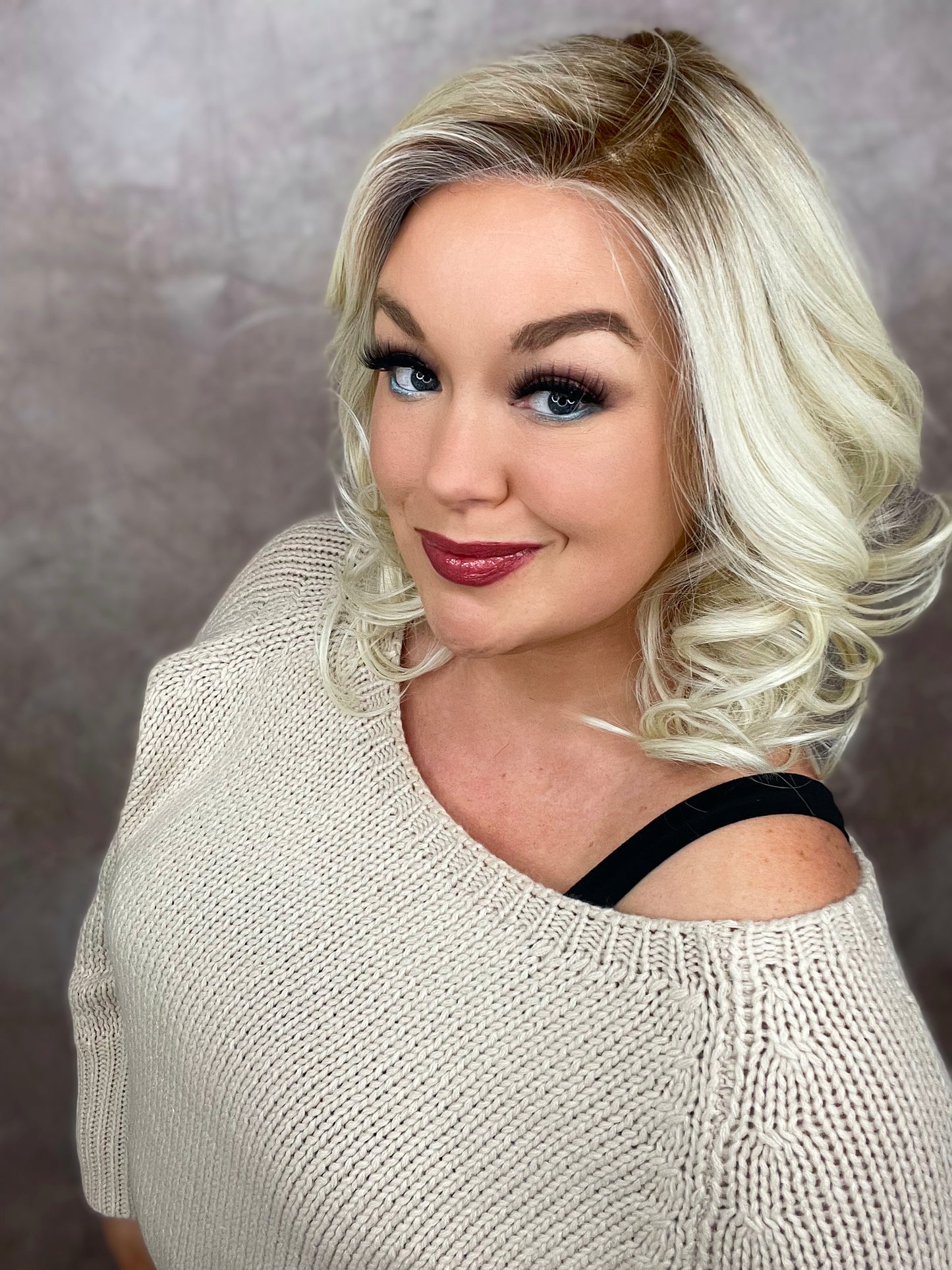 Sahara Hollywood Blonde HS NWT Standard Luxury Wig LW3 LC1