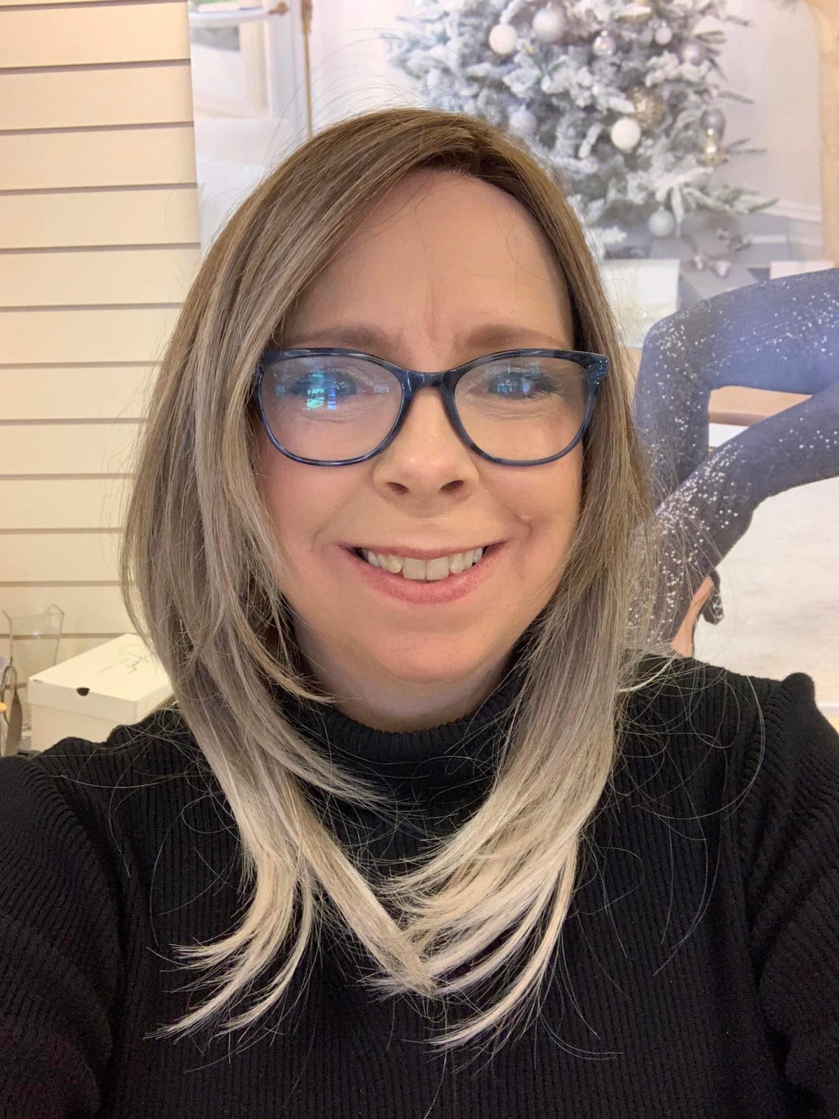 Oaklyn Maple Ice HS Luxury Wig LW4