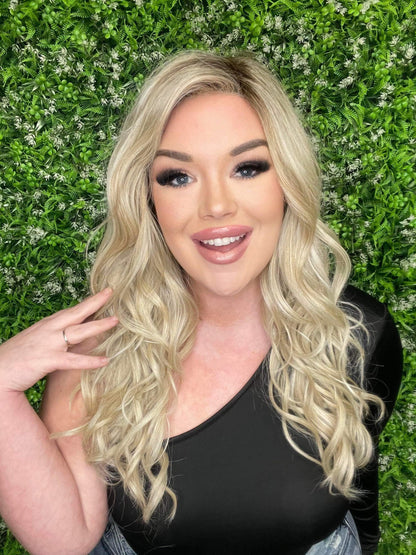 Brooklyn SUNFLOWER BLONDE HS NWOT Standard Luxury Wig LW3 AC1
